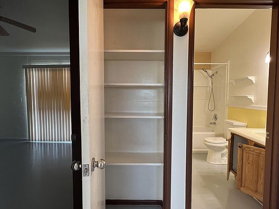 5th image of 4803 E Willetta St #4