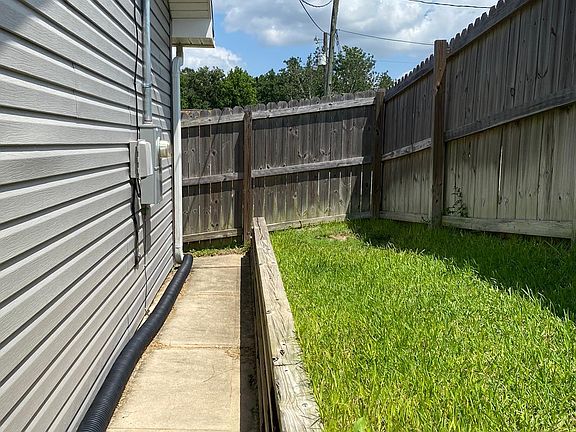 5th image of 2756 Keats Dr