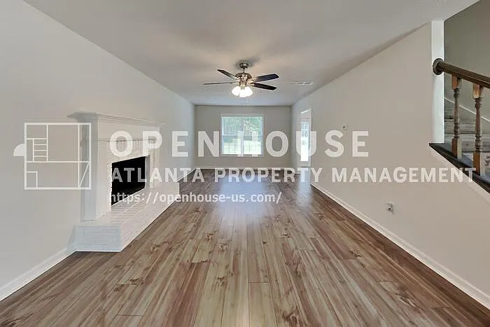 4 bed, 2.5 bath, 1982 sqft, $2,425 — Photo 3