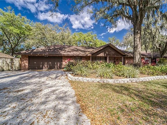 5th image of 107 Wild Oak Dr