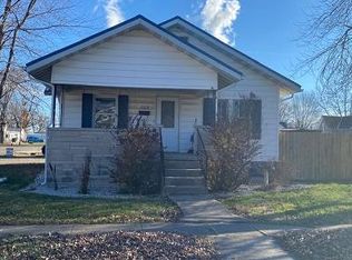 702 S King St, Robinson, IL 62454