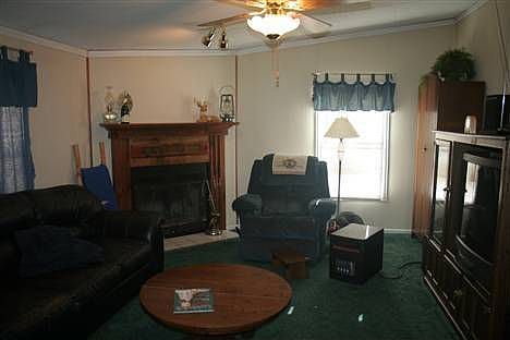 4th image of 1002 N County Road 1600