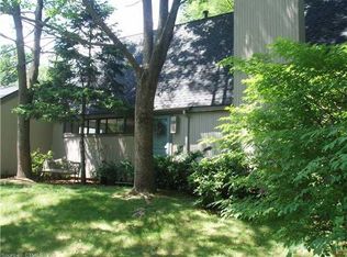 8 Owl Ct, Avon, CT 06001