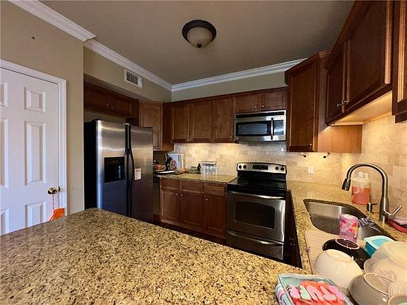 4th image of 1250 Primrose Dr #32