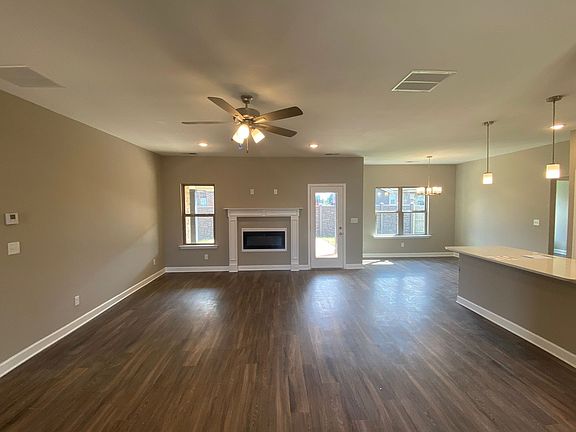 4th image of 5505 Briardale Dr