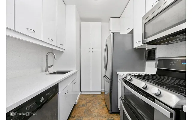 Rented by Douglas Elliman | media 9