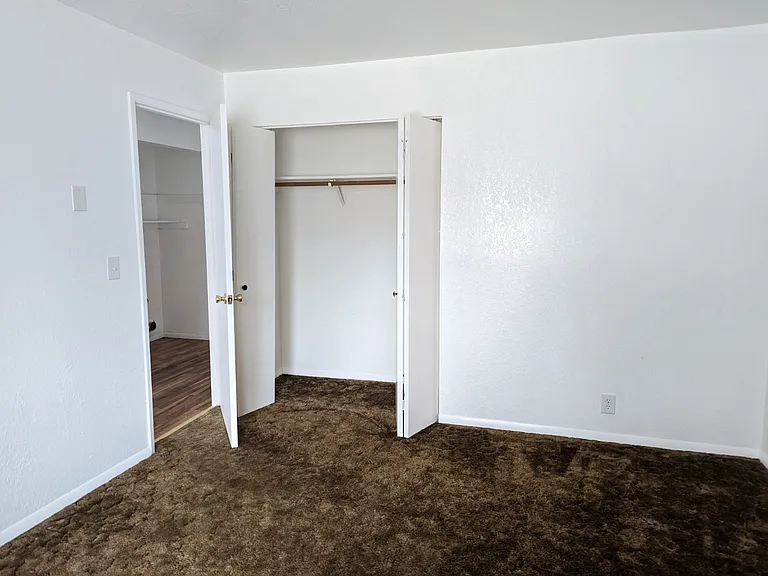 28500 Grindlay Rd — Photo 5