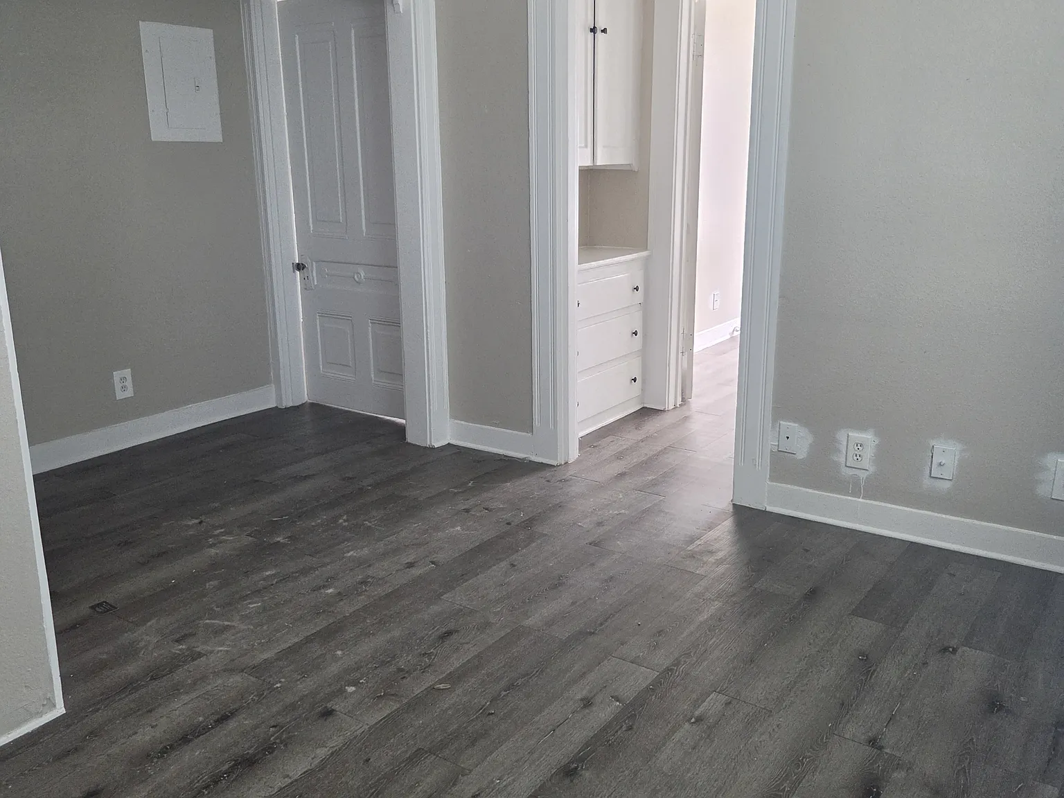 2 bed, 860 sqft, $1,325 — Photo 4