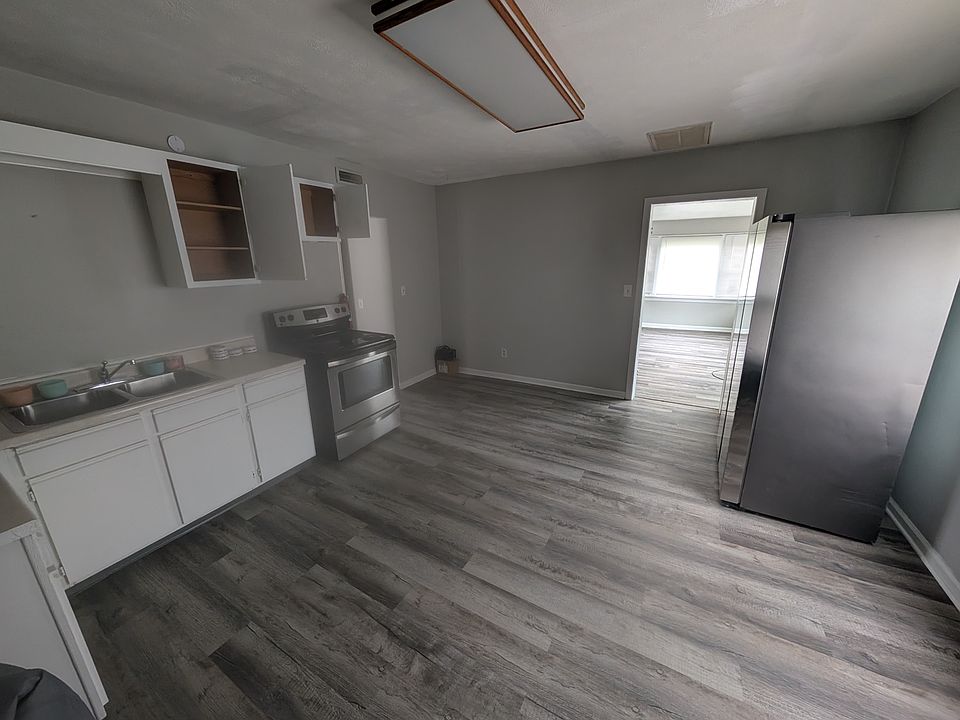 1st image of 608 W Highland Ave