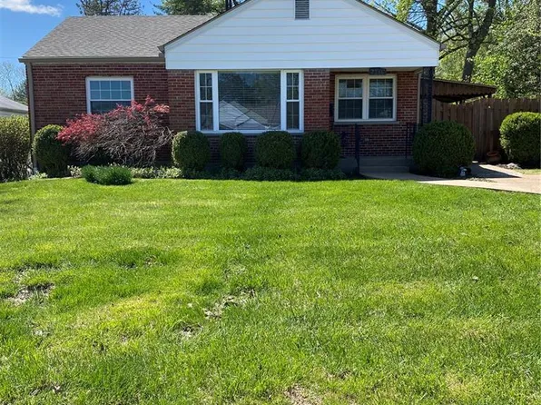 7346 S Yorkshire Dr, Saint Louis, MO 63123