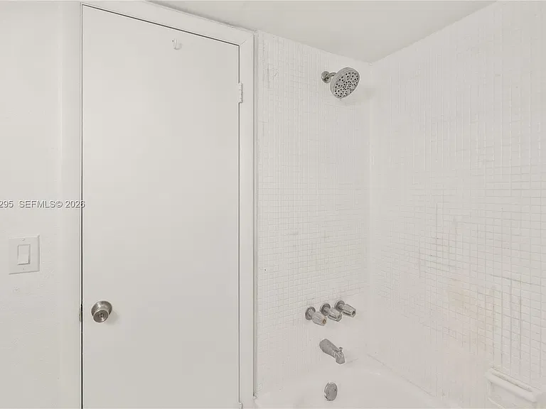 4205 N University Dr #205 — Photo 18