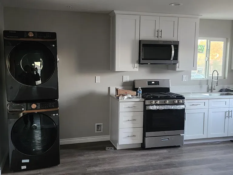16466 Randall Ave #3 — Photo 6