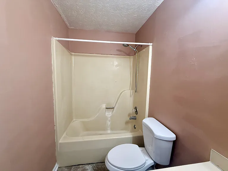 3244 Herbert Dr — Photo 6