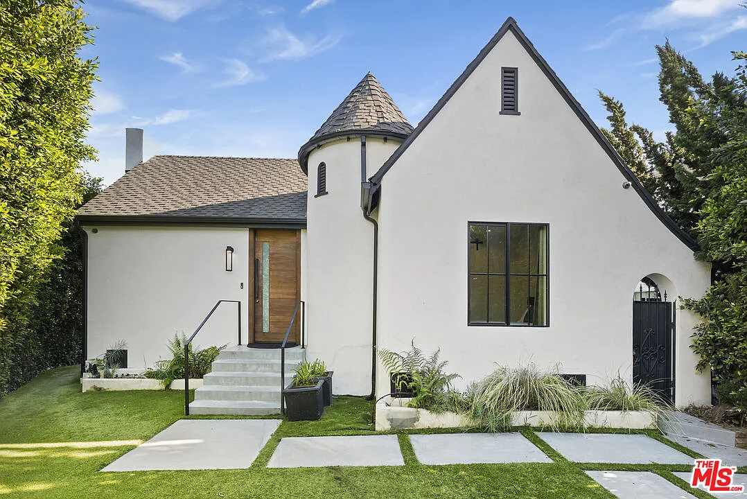 4 bed, 2.5 bath, 2000 sqft, $15,500 — Photo 3
