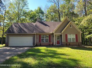 6805 Lake Forest Dr W, Walls, MS 38680
