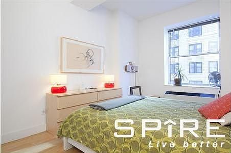 4th image of 99 John St APT 1710