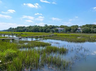 1058 N Shadow Dr, Mount Pleasant, SC 29464