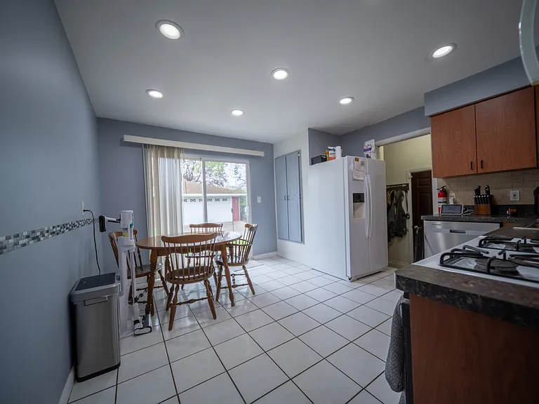 28660 Patricia Ave — Photo 9
