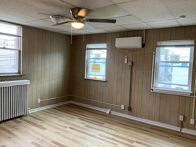 1 bed, 450 sqft, $995 — Photo 2