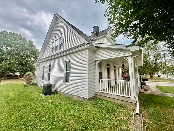 3rd image of 310 College St