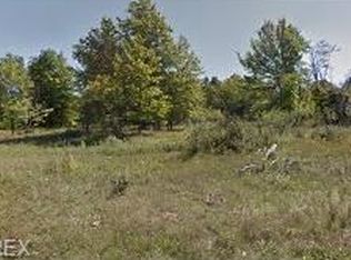 2777 Rockefeller Rd, Willoughby Hills, OH 44094