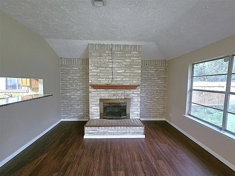 6402 Barrygate Dr — Photo 9