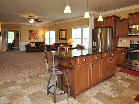 4th image of 9340 Windward Dr
