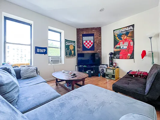 Rented by Compass | media 19