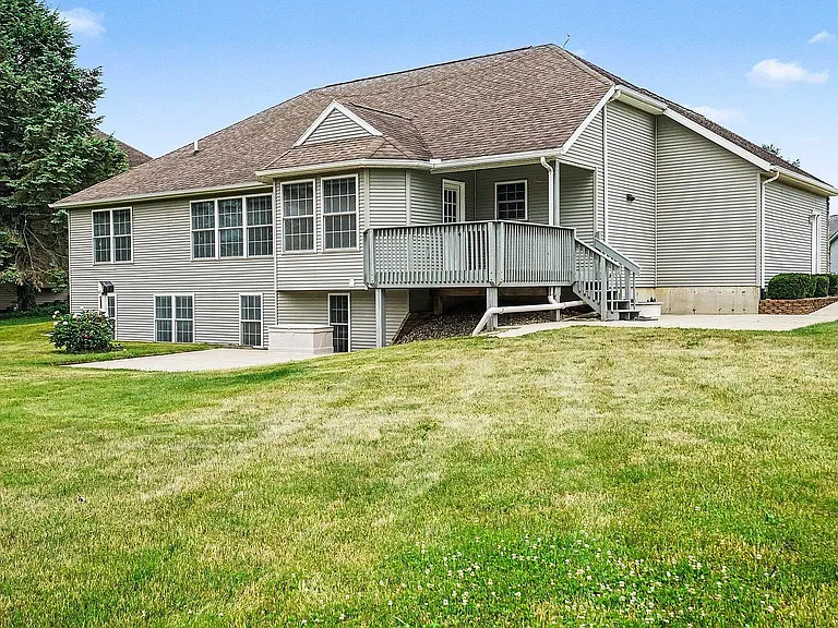 19282 Yoder Dr — Photo 16