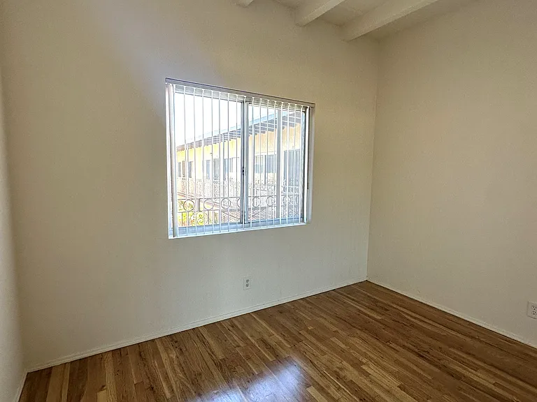 4500 E 7th St #15 — Photo 6