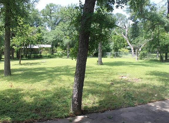 4th image of 5001 Jeffery Pl