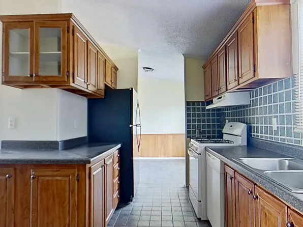 1106 Spring Flower Dr, Krum, TX 76249