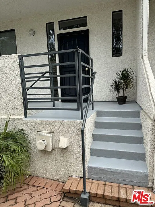2 bed, 3.0 bath, 1245 sqft, $4,595 — Photo 1