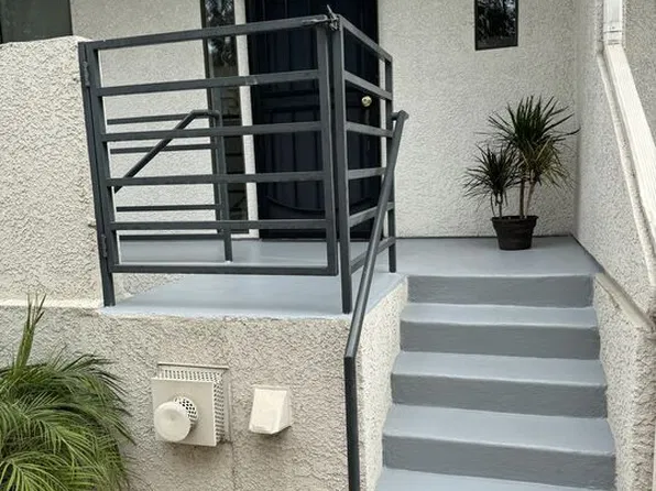 1749 12th St APT B, Santa Monica, CA 90404