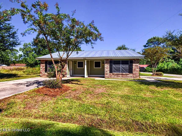 300 Gates Ave, Long Beach, MS 39560