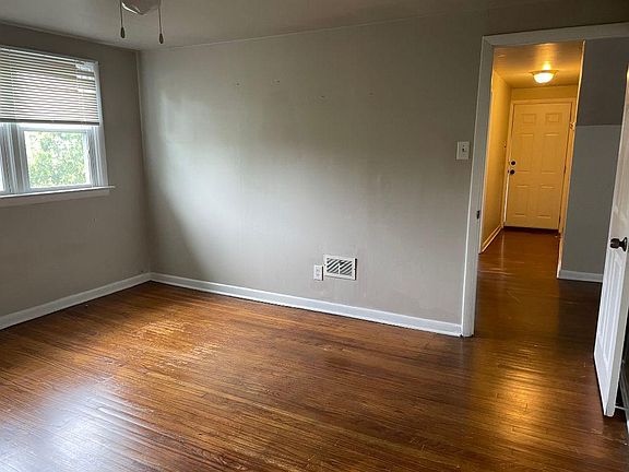 Bedroom 20 x 18
