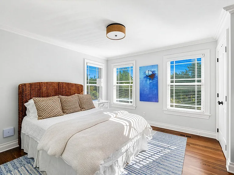 351 Kings Point Rd — Photo 27