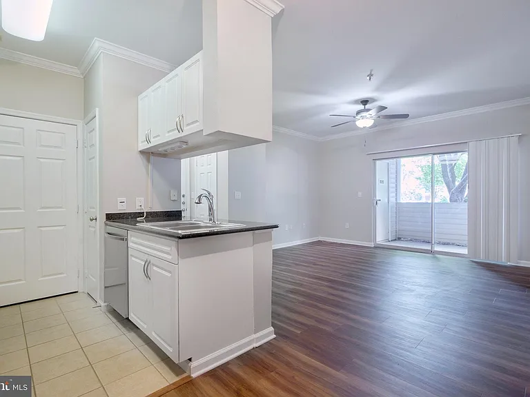 12144 Garden Grove Cir #101 — Photo 7