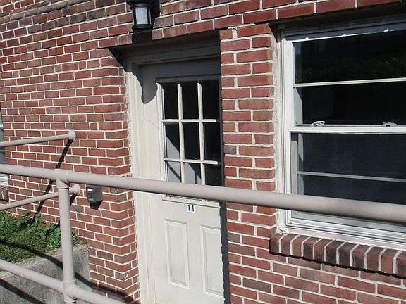 4th image of 25 N Franklin St #11
