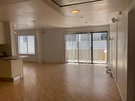 3rd image of 2121 Beloit Ave APT 304