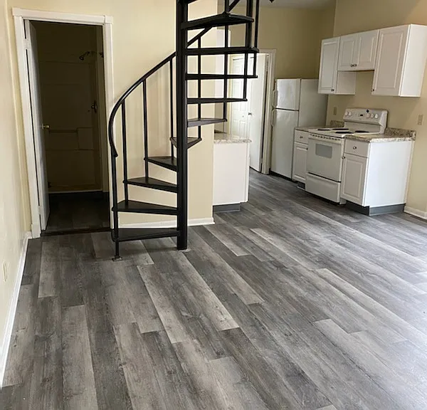 731 Ashland Ave #8 — Photo 1