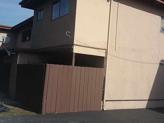 4th image of 444 Colorado Ave APT D