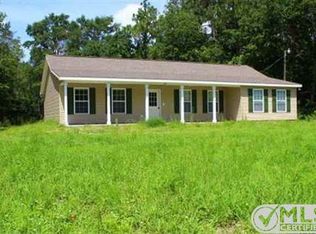 32 Holiday Dr, Crawfordville, FL 32327