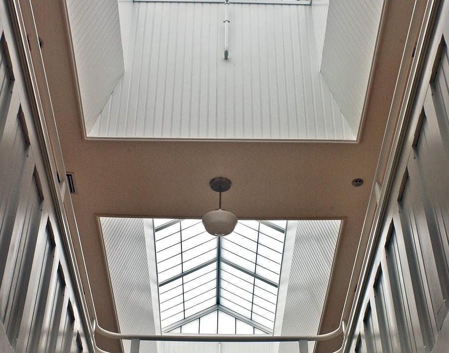 Building Photo 5