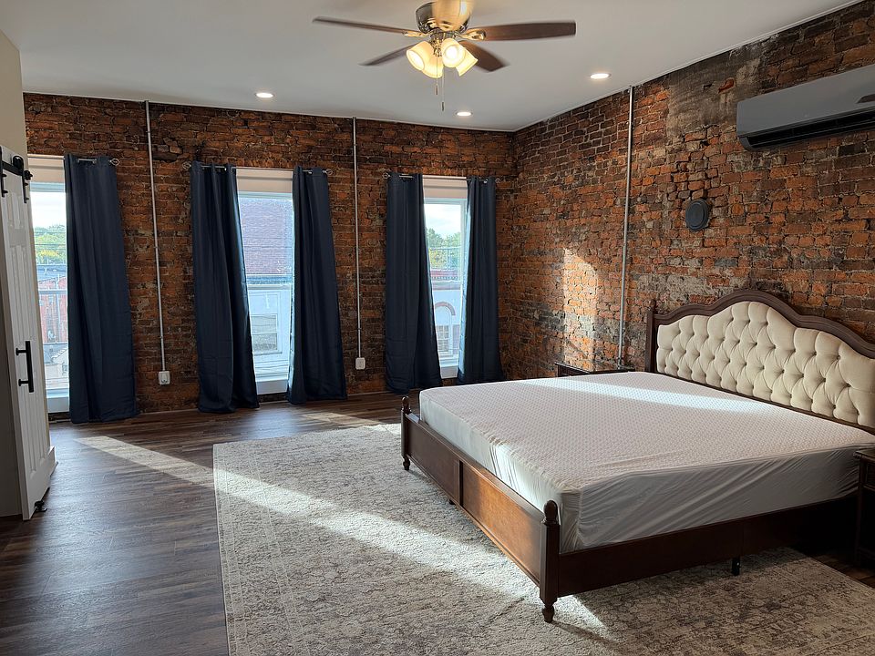 1st image of 102 S Main St APT 2