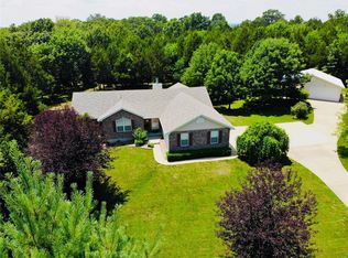 917 Fox Glen Rd, Hillsboro, MO 63050