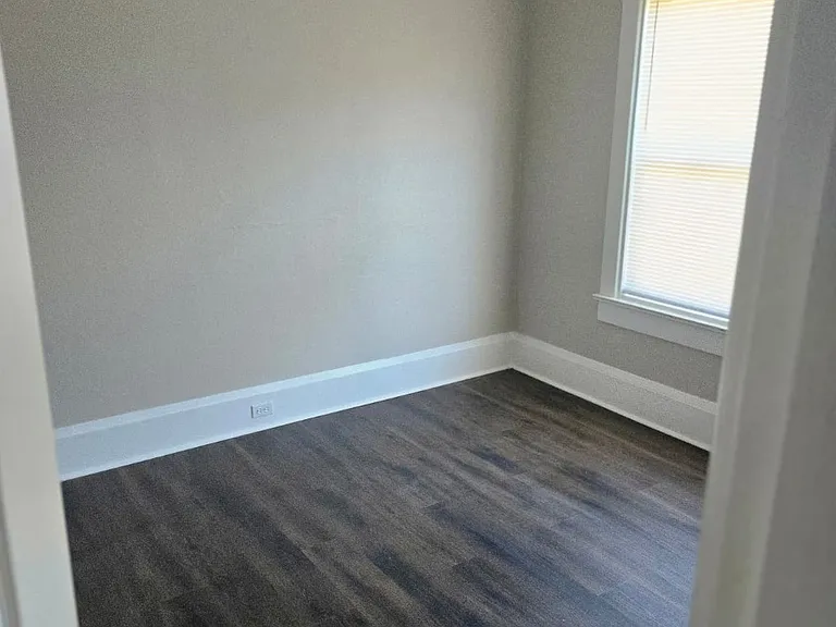 540 Park Ave — Photo 15