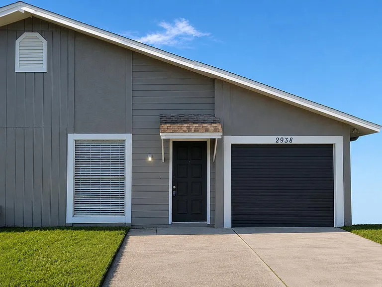 2936 Martha Ln — Photo 1