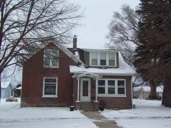 404 E Hanson Ave, Mitchell, SD 57301