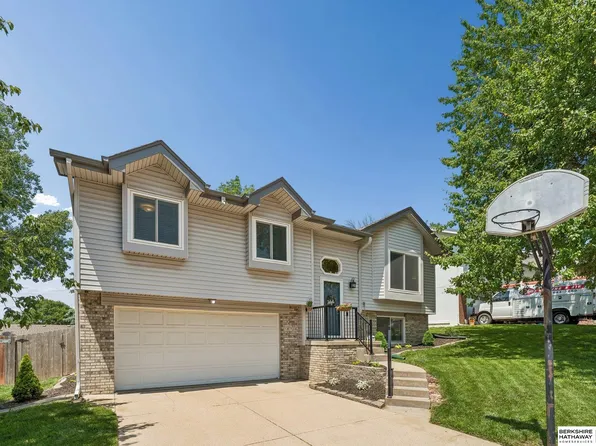 16726 Jefferson St, Omaha, NE 68135